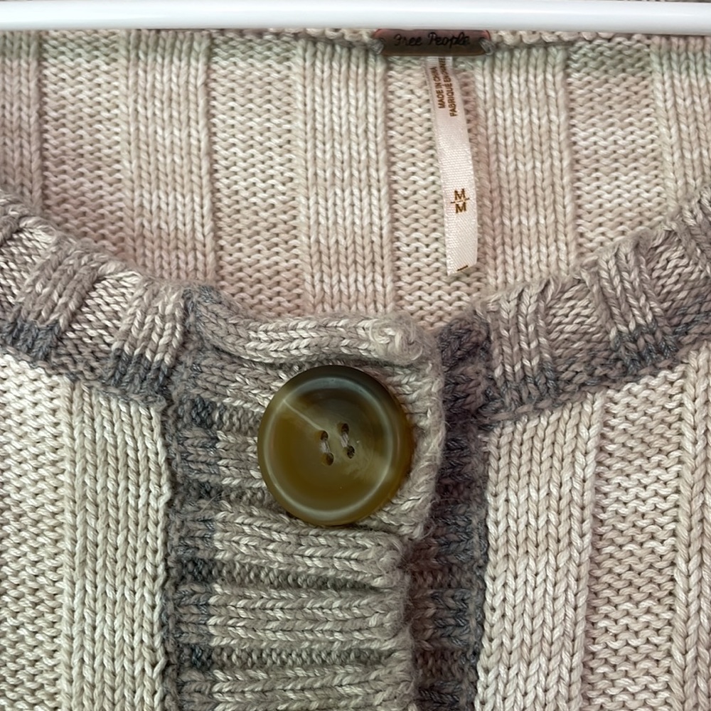 Free People Oatmeal Angora Ribbed Button Cardigan size Medium - Picture 2 of 7